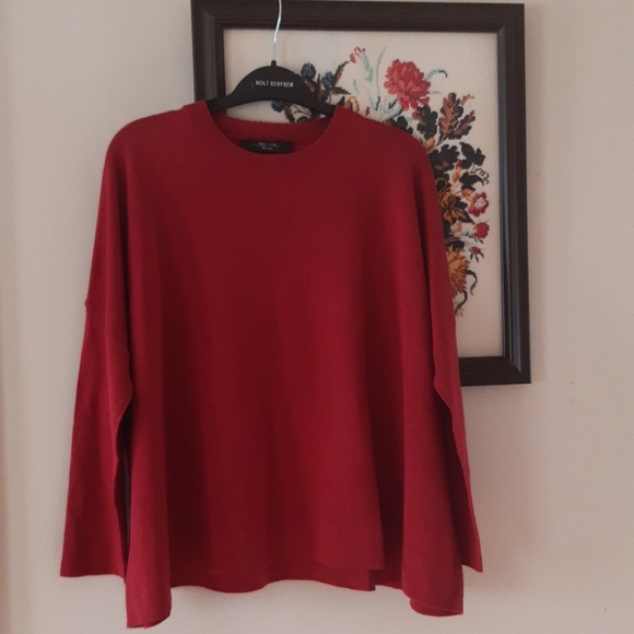 MaxMara Sweaters - 🎶HOST PICK🎵MaxMara Weekend Silk & Linen Top NWOT